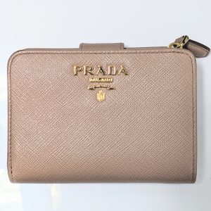 PRADA プラダ ブランド品