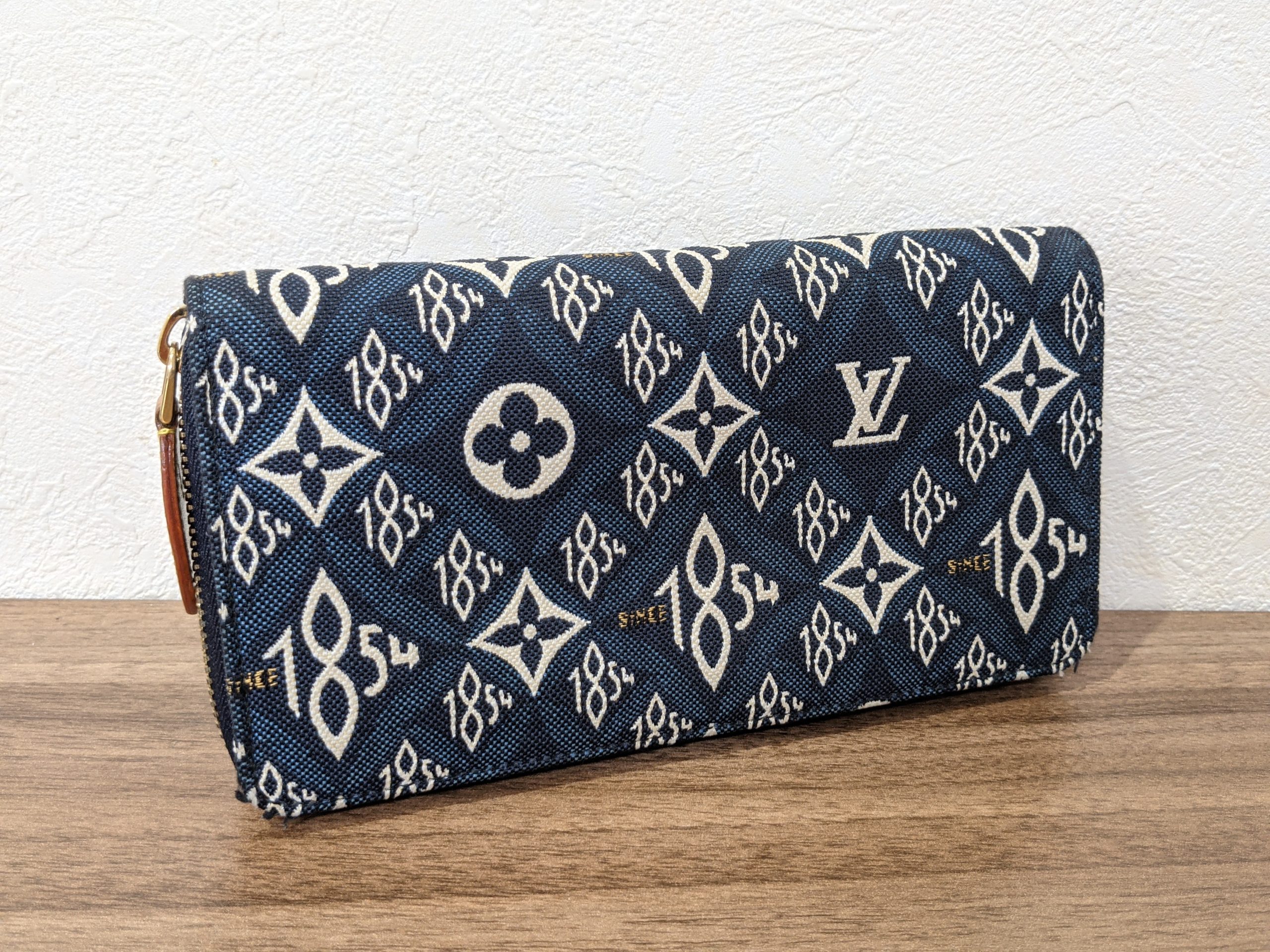 ルイヴィトン,Louis Vuitton,ジッピーウォレット